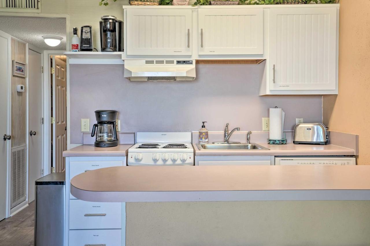 Isle Of Palms Beachfront Condo With Balcony And Pool! מראה חיצוני תמונה