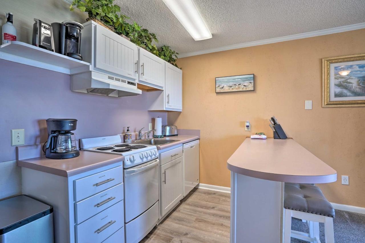 Isle Of Palms Beachfront Condo With Balcony And Pool! מראה חיצוני תמונה